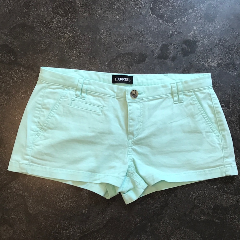 EXPRESS Shorts
